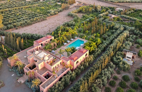 Oulad Hassoune Villa | Oriental Palace in a beautiful 2 hectares oasis in the Marrakech countryside
