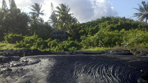 Kalapana Bed & Breakfast | Ma'ukele Lodge
