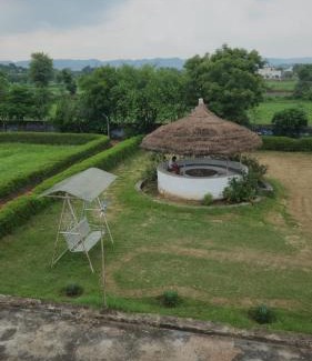 Talab House | maa omwati farmhouse