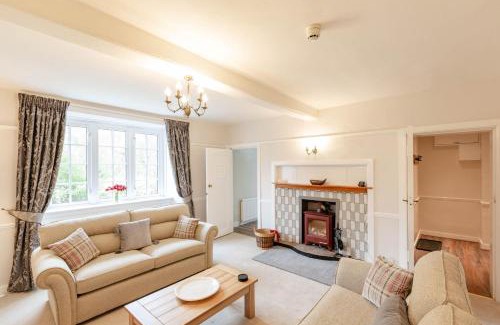 Taynuilt House | MacDougall Apartment