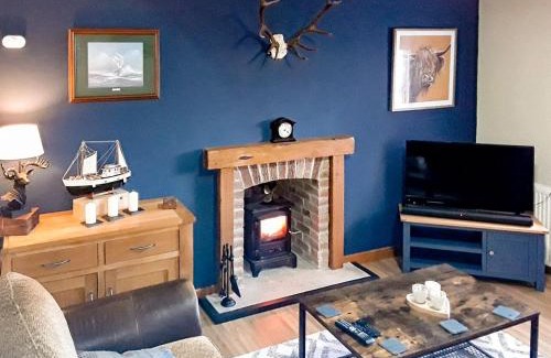 Baleshare House | Macrury Cottage
