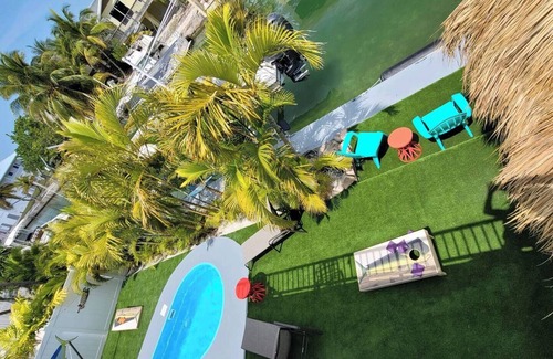 Summerland Key House | Mad Mahi Canal with pool. This is a pet friendly home. A pet fee and approval of your pet is required.
