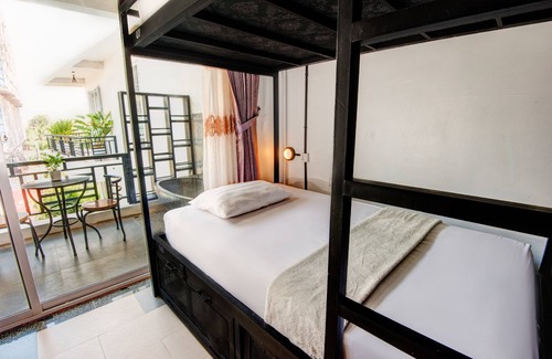 Taphul Village Area Hostel | Mad Monkey Siem Reap - Hostel