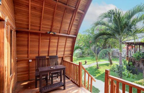 Pejarakan House | Made Taro - Menjangan Homestay