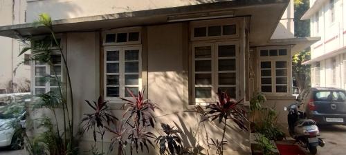 Central Pune House | Madhav Bhavan Guest house