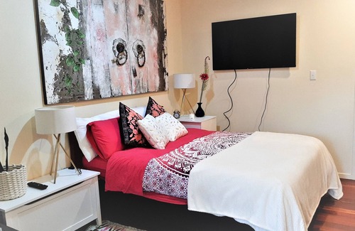 Whangaroa House | Madhuban-Seafacing Queen Suite, Sleeps 4 - Sailing,Fishing,Hiking,Trekking