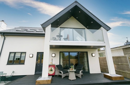 Rhoscolyn Cottage | Madrona - a sea view ; sleeps 8 guests in 4 bedrooms