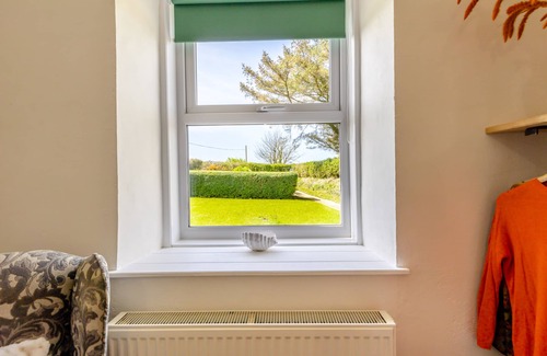 Llanon House | Maenllwyd - Three Bedroom House, Sleeps 5