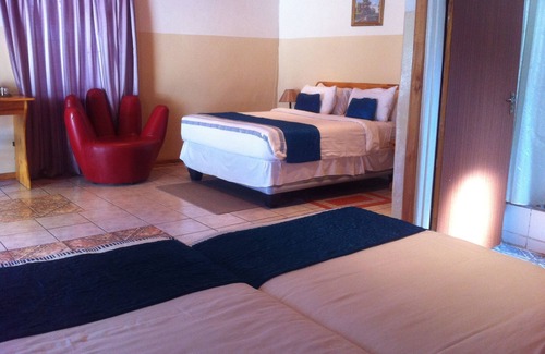 Mahalapye Hotel | Maeto Lodge