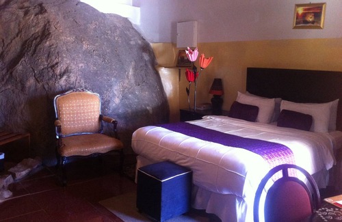 Mahalapye Hotel | Maeto Lodge