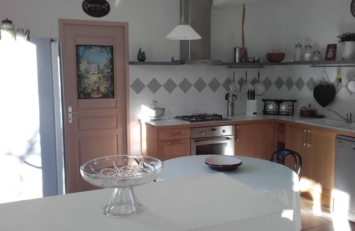 Sainte-Anastasie-sur-Issole Villa | Magnificent Provencal villa with swimming pool