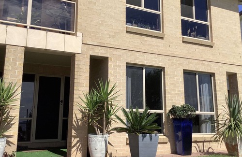 Killarney Vale Apartment | Maggie’s Nest Come & Rest