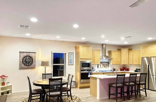 Anthem at Merrill Ranch House | Magical Desert Setting - Vacation, Corporate, Short-Term, Available until 12/31