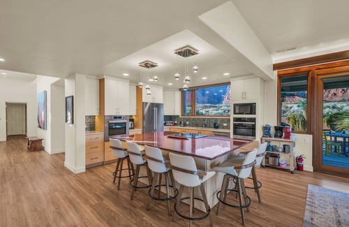 Ivins House | Magical Home in Kayenta Surrounded by Red Rocks, Zion