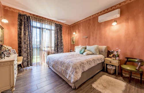 Avren House | Magical house for 3 families among beautiful nature reserves and golden beaches.