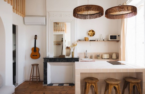 Saint-Seurin-de-Cadourne Apartment | Magnificent Suite Apartment with swimming pool N°4