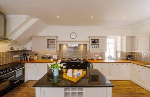 Tawstock House | Magnificant 9 Bedroom Georgian House, indoor pool, cinema room, Sleeps 18-22