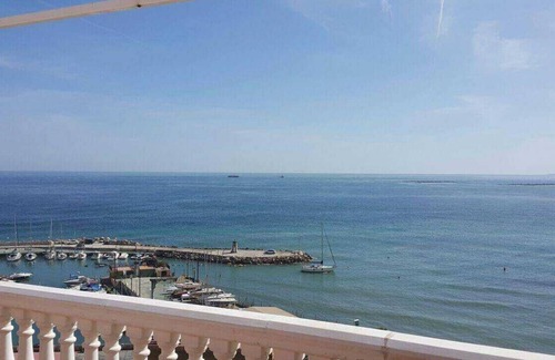 El Candado House | Magnificant villa sea front views