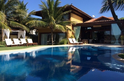 Village da Ferradura House | Magnificent house in the beach sand of Horseshoe, with 5 suites and beautiful pool.