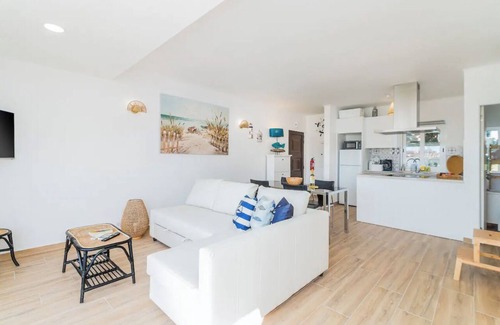 Alporchinhos Apartment | Magnificent Senhora da Rocha sea view apartment
