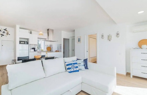 Alporchinhos Apartment | Magnificent Senhora da Rocha sea view apartment