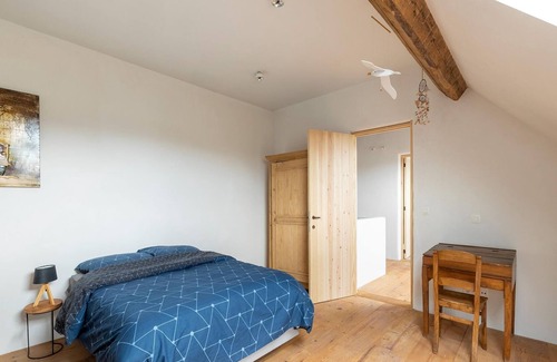 Velm House | Magnificent square farm in the beautiful blossom region
