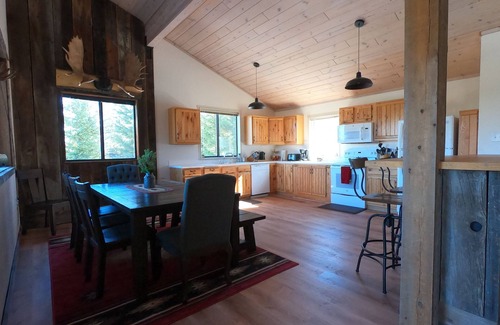 Lazy Acres House | Magnificent Views, 3,000 sqft home, 7 miles to West Yellowstone, Hot tub!