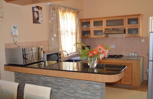 Grand Gaube Villa | Magnificent villa in a tropical garden with swimming pool, 200m from the beach.