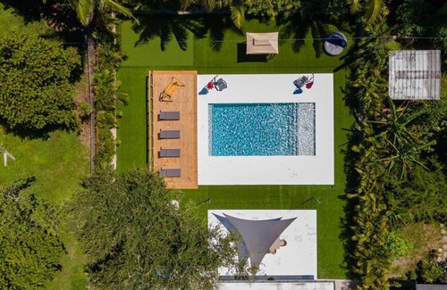 Biscayne Park Villa | Magnificent Villa | Cool Terrace w/Grill+ Many Chill Spots