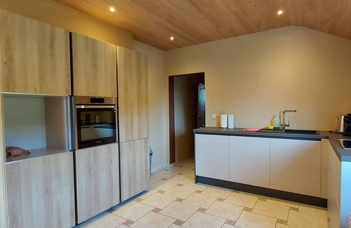 Vaux-sur-Sure Apartment | Magnifique logement de vacances en plein compagne et à 3 km de Bastogne (ville)