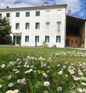 Possagno Apartment | Magnolia 41