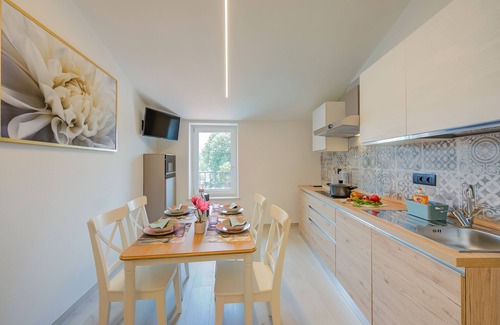 Salionze Apartment | Magnolia Apt - Palazzo Palermo 1817, Salionze, Italy