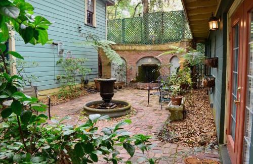 Gainesville Bed & Breakfast | Magnolia Plantation & Cottages