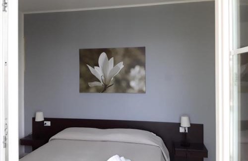 Faenza Bed & Breakfast | Magnolia Room & Breakfast