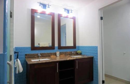 Maho Apartment | Maho Beach House Studio with Oceanview, 4th Floor