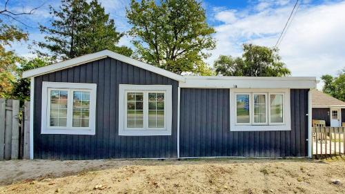 Wasaga Beach Apartment | Main Beach River Retreat - Wasaga Beach 1 - Main Strip - 93 Mosley St