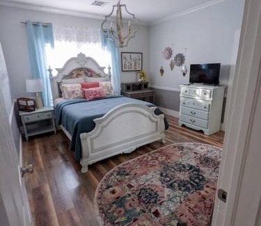 Broken Arrow House | Mainly Yours - Broken Arrow Rose District