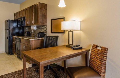 Watford City Hotel | MainStay Suites Watford City - Event Center