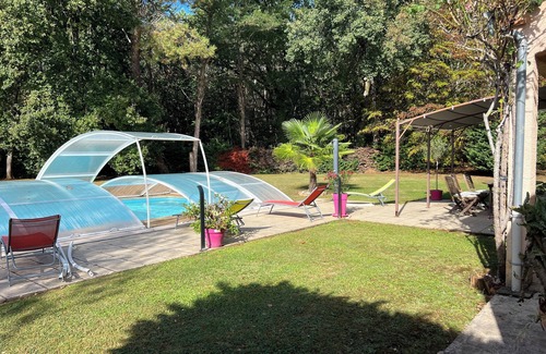 La Chapelle-Gonaguet House | Maison à la Campagne Proche de Brantôme et Périgueux Avec Piscine Couverte
