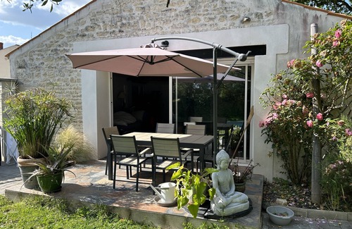 La Jarrie House | Maison à Louer à La Jarrie