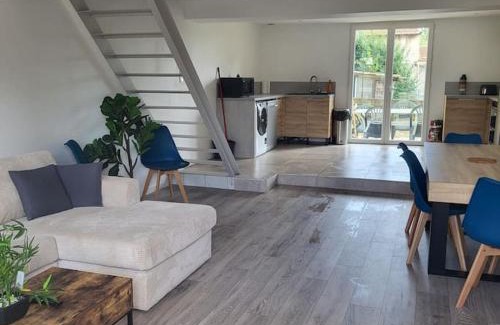 Bouxieres-aux-Dames Apartment | Maison 3 chambres avec jardin