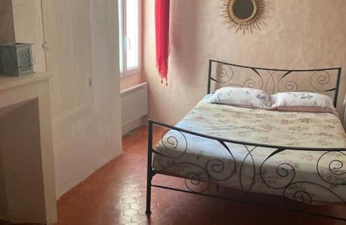 Rustrel House | Maison a Rustrel (A coté du Colorado Provençal)