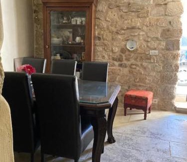 Rustrel House | Maison a Rustrel (A coté du Colorado Provençal)