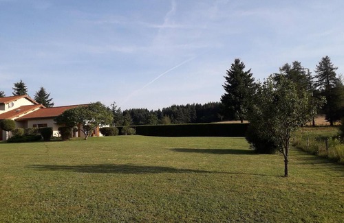 Raucoules House | Maison au Calme Dans une Campagne Dynamique, Sport et Nature