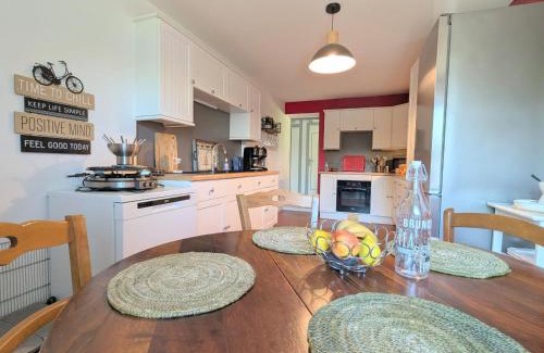 Rouvres-les-Bois House | Maison avec piscine privative et jacuzzi à Rouvres-les-Bois - FR-1-591-722