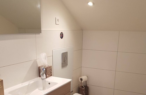 Marigny House | Maison Bien-être Avec Sauna - les 4 Saisons - Lac de Chalain
