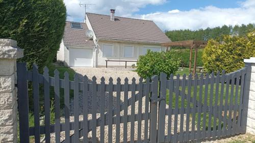 Gueutteville-les-Gres House | Maison bord de mer, équipée aménagée avec jardin