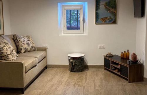 Chennevieres-sur-Marne Apartment | Maison Changrila