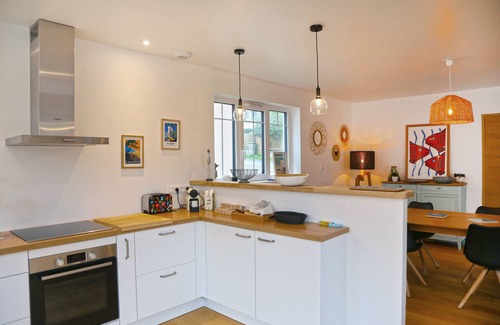 Carolles House | Maison Chaleureuse et Claire Proche de la Plage de Carolles Jullouville