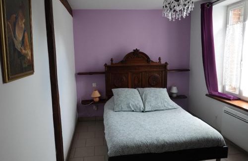 La Bussiere House | Maison confortable avec cour, proche du Château de La Bussière, idéale pour explorations. - FR-1-590-161